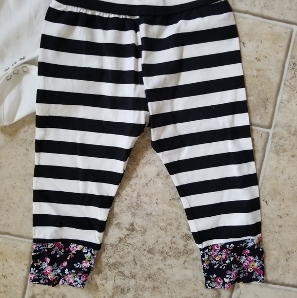 🍂 NWOT Floral Striped Outfit - Picture 2 of 4